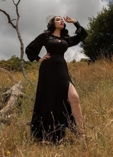La Femme En Noir Black Satin