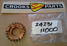 NOS 24231-11000 T20 / TC250 1965 to 1969 Genuine Suzuki 22T 3rd Drive Gear