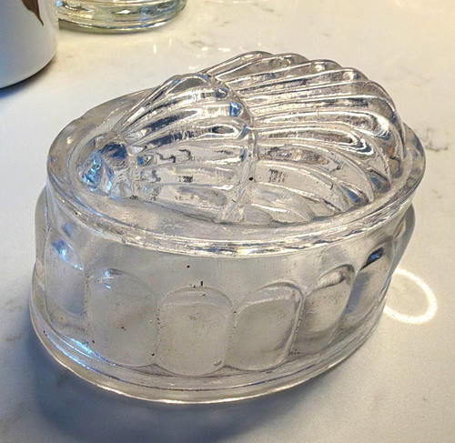 Clear glass shell jelly - glass,