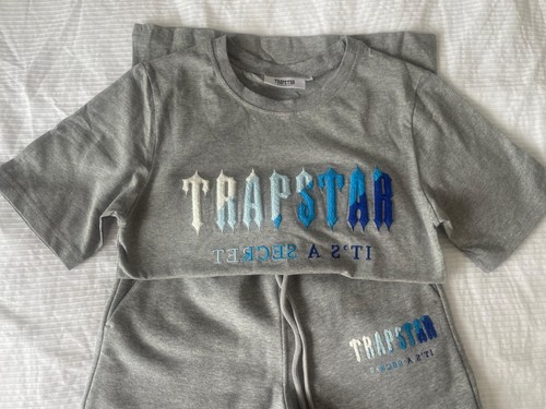 Trapstar a secret - trapstar, secret"