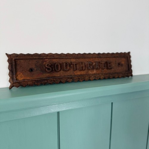 Antique cast iron southgate - cast,