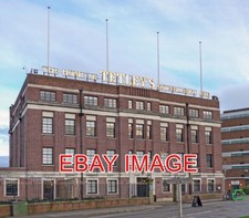 PHOTO  LEEDS TETLEY'S BREWERY
