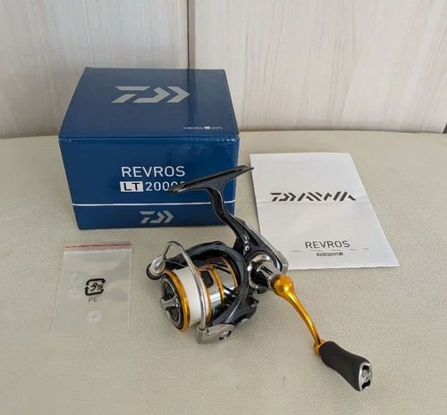 Daiwa revros 2000s spinning - daiwa,