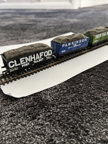 Gauge model railway wagons - gauge,