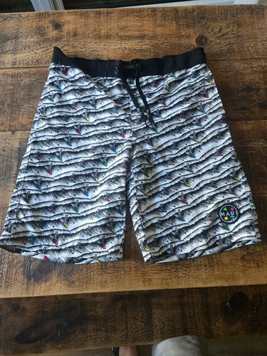 Maui and sons board - and, shorts