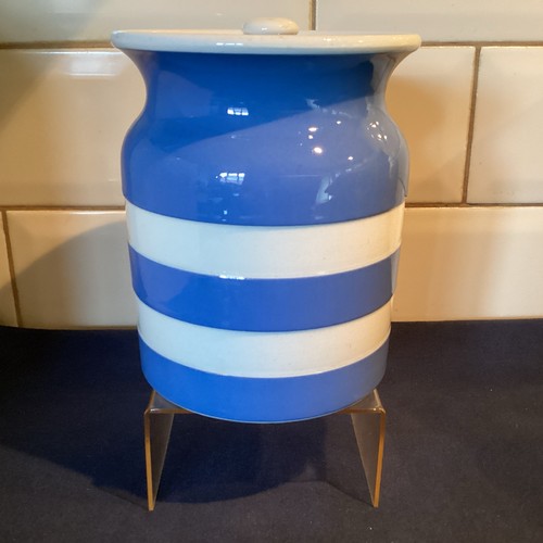 Green cornishware - t,