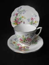 Queen Anne China , Old Country Spay Trio ,Tea Cup ,Saucer & Plate, VG Condition