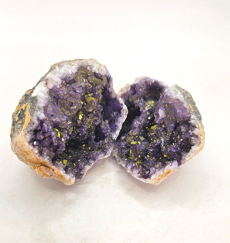 Vibrant purple gold - gold, moroccan