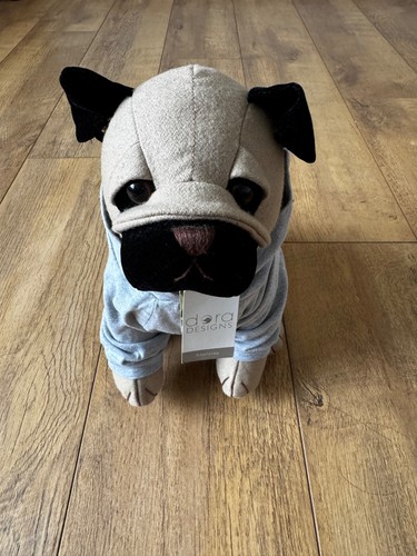 Dora designs pamela - the, pug