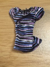 G) Monster High Doll