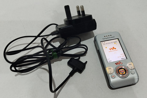 Sony ericsson w580i walkman - ericsson,