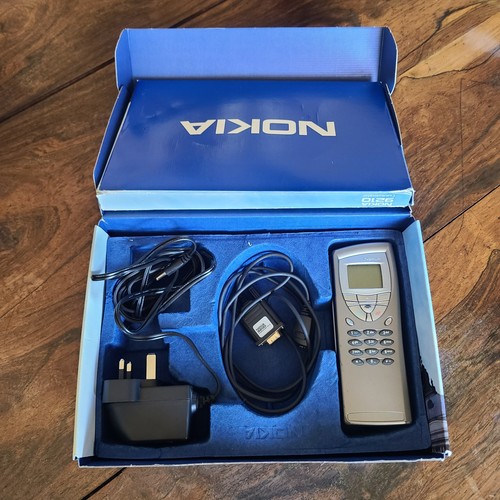 Nokia communicator 9210 grey - nokia,