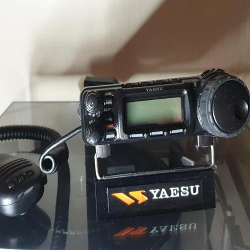Yaesu 857 897 etc - etc, stand