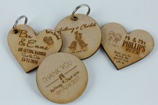 WEDDING WOODEN HEARTS ROUND TAGS BOMBONIERE THANKYOU FAVOURS GIFT LASER ENGRAVED