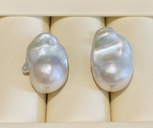 Large baroque pearl stud - large,