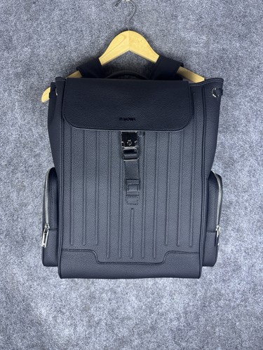 Rimowa never still flap - never,
