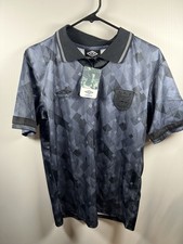 #m171 Men Size Small ENGLAND