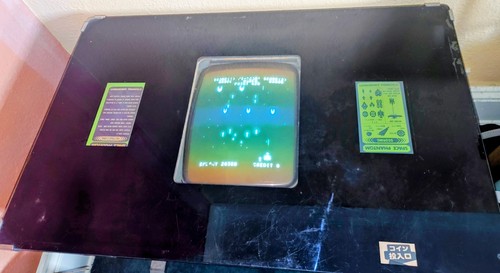 Space invaders retro table top - invaders,