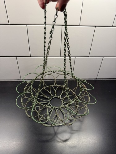 Vintage green wire hanging egg - hanging,