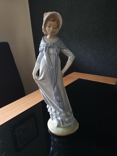Nao lladro standing - lladro,