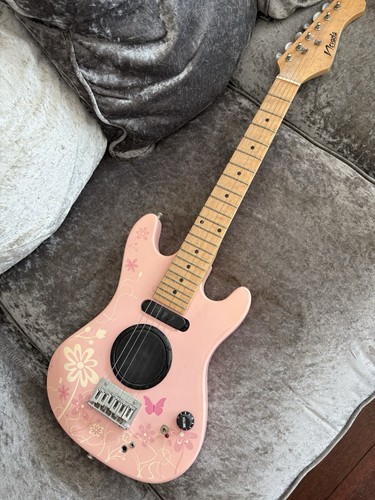 Vintage electric pink guitar - pink,
