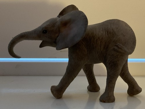 Lenox 1993 carrying elephant - 1993,