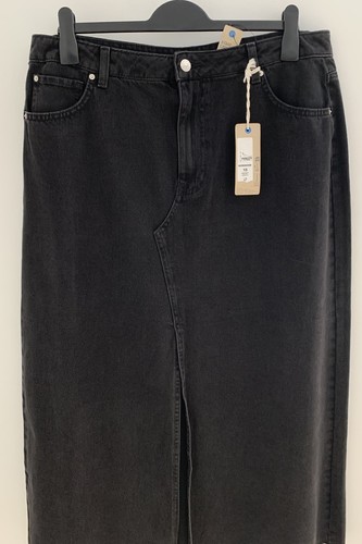 Black denim raw hem - denim,
