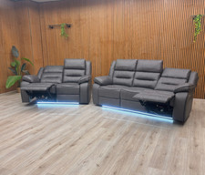 'Vegas' 3 + 2 Power Sofa Set