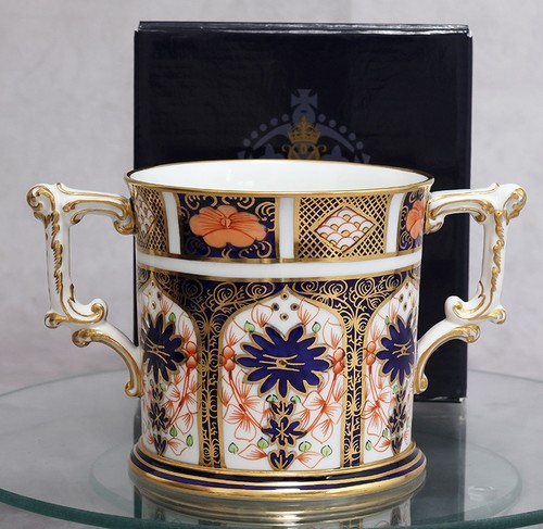 Royal crown derby - royal, 'loving