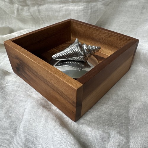 Napkin weight box shell - &, with