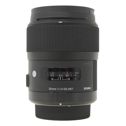 Used sigma 35mm - f1.4, dg
