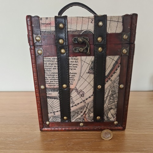 Map print wooden storage - storage, chest