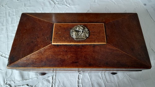 Small wooden tea caddy chest - small,
