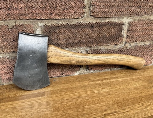 Vintage 9lb axe hatchet - 1.9lb,