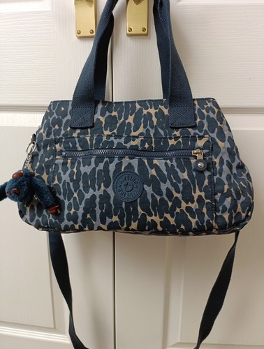 Kipling medium large - medium, to