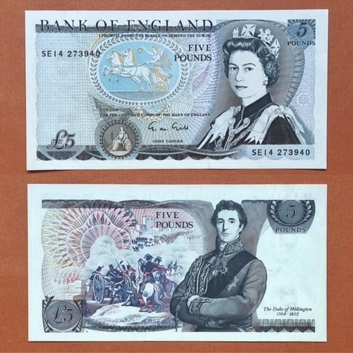 Old paper pound - old, £5