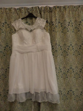 Ladies below knee white dress 44" bust.