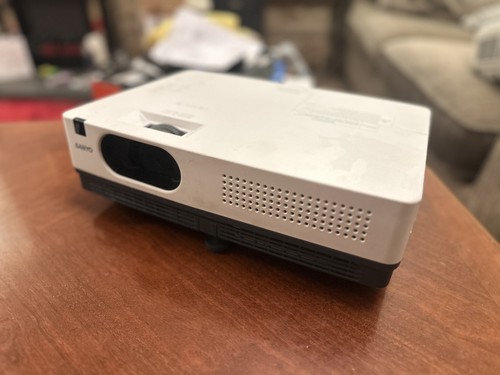 Sanyo plc xd2200 xga - plc-xd2200,