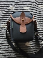 Billingham 72 camera bag