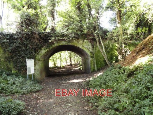 Photo old railway bridge - photo,
