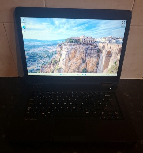 Dell latitude e5440 - latitude, i5-4300u