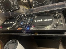 Technics 1210 MK2 Turntables