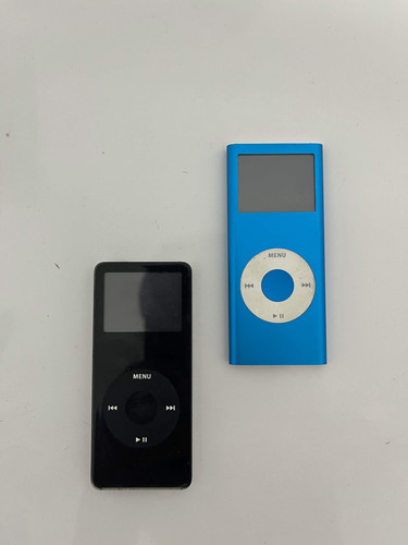 Genuine apple ipod - apple, 4gb