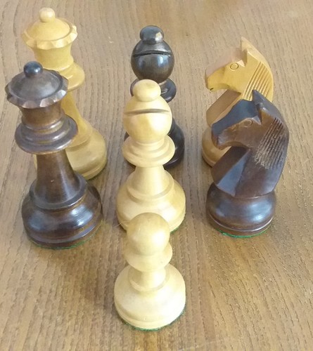 Chess pieces large - pieces,