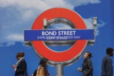 PHOTO  BOND STREET UNDERGROUND STATION SIGN IMPROVEMENTS UNDERWAY