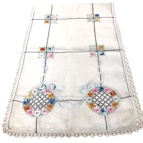 Vtg embroidered runner 39x12 - runner,