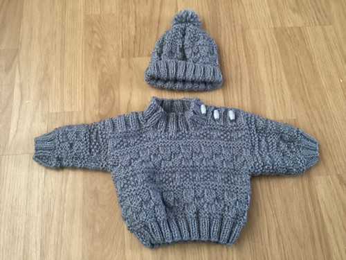 Baby new grey hand knitted - new,