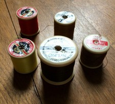 5 x Vintage Plastic Cotton Reels
