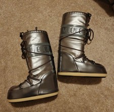 Authentic Moon Boot In Super