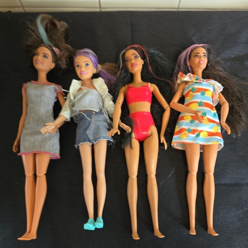 Barbie doll bundle - barbie,